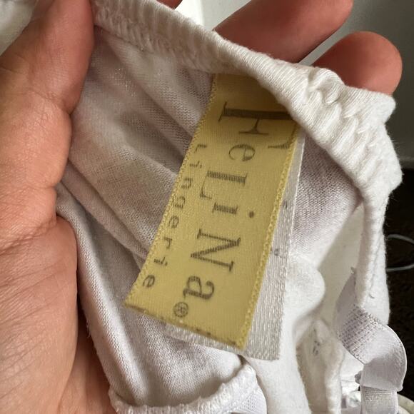 SOLD OUTTT - Picture 4 of 7